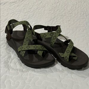 Chaco Z/2 Unaweep Green Toe-Strap Sandals with Vibram Sole